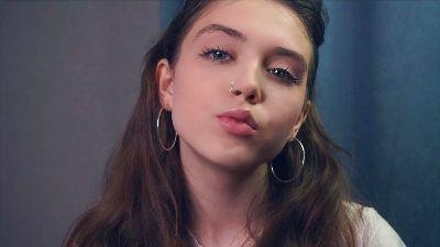 Watch AddieHeslop Live On Cam