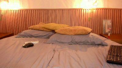 Watch AdharaVelvet Live On Cam