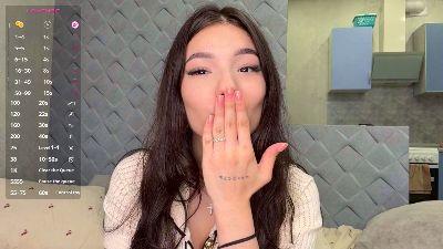 Watch AmyHeuvelmann Live On Cam