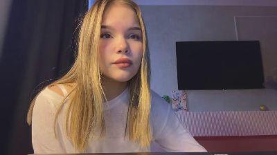 Watch ChristeenMarte Live On Cam