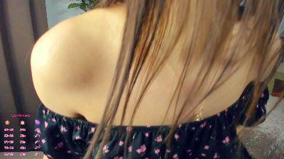 Watch JuleScheaffer Live On Cam