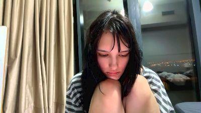 Watch RenettaWolvin Live On Cam