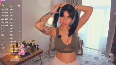 Watch SookAdamski Live On Cam