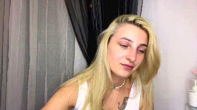Watch WeiBottenfield Live On Cam