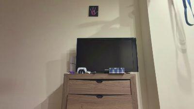 Watch YingPopichak Live On Cam