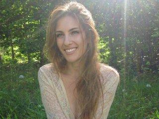 Watch AlaskaShyGirl Live On Cam