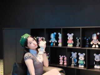 Watch Bonbon99 Live On Cam
