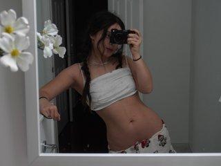 Watch EmmaBunnyXO Live On Cam