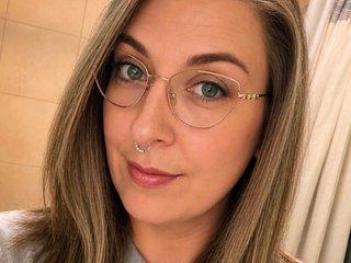 Watch PussyCupcake Live On Cam