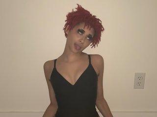 Watch TinyJayla Live On Cam