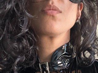 Watch supertall_french_goddess Live On Cam
