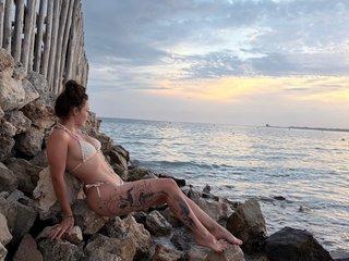 Watch xVANNDA Live On Cam