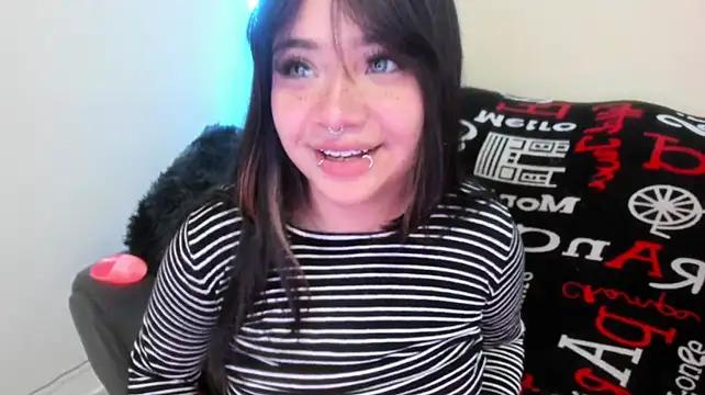 Watch Amara_Kazumii Live On Cam