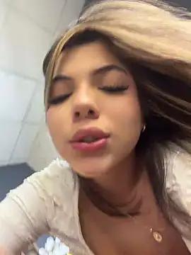Watch AngelBlushXXX Live On Cam