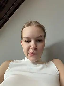 Watch AshleyMur Live On Cam