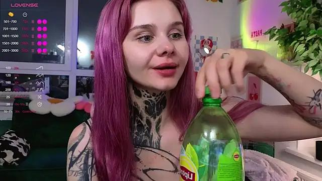 Watch Britney_Lynch Live On Cam