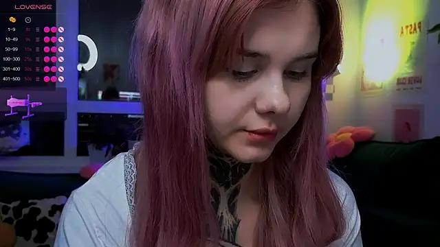 Watch Britney_Lynch Live On Cam