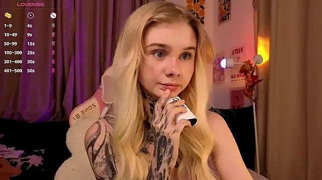 Watch Britney_Lynch Live On Cam