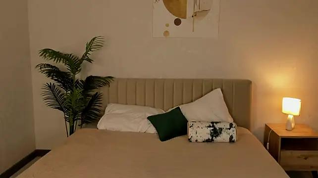 Watch Daria_J Live On Cam