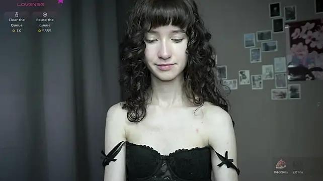Watch DellaLeck Live On Cam