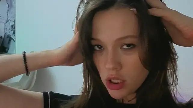 Watch DemiDee Live On Cam