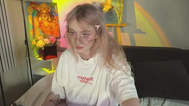 Watch ELLIEJAY Live On Cam