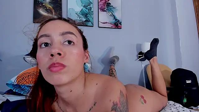 Watch Estrella_Duran Live On Cam