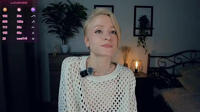 Watch JanettePerro Live On Cam