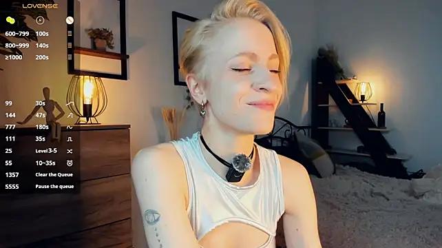 Watch JanettePerro Live On Cam