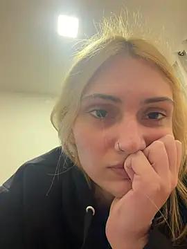 Watch Larissa516 Live On Cam