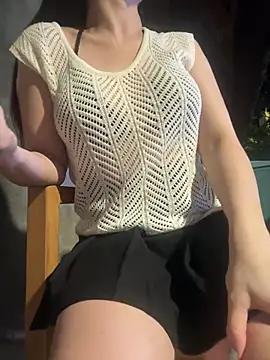 Watch Meii-meyy Live On Cam