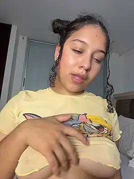 Watch Shara_dreams Live On Cam