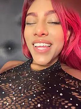 Watch SinLunaXXX Live On Cam