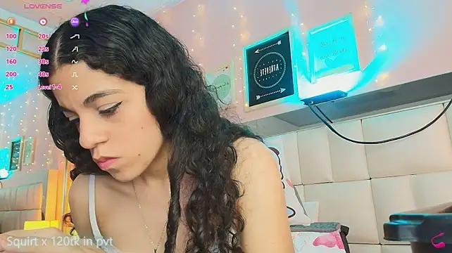 Watch anahi_maite Live On Cam