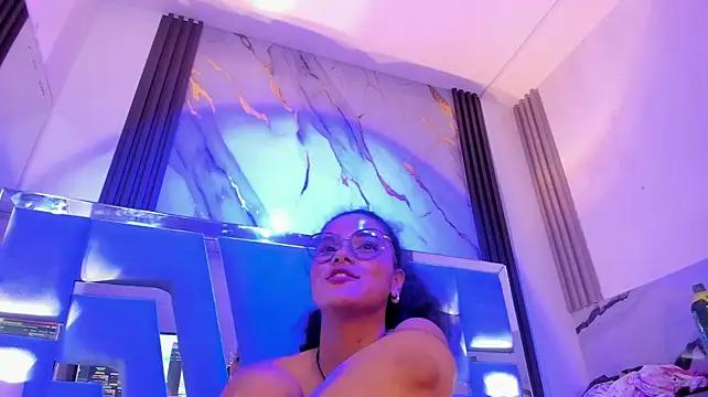 Watch lynn_morgan Live On Cam
