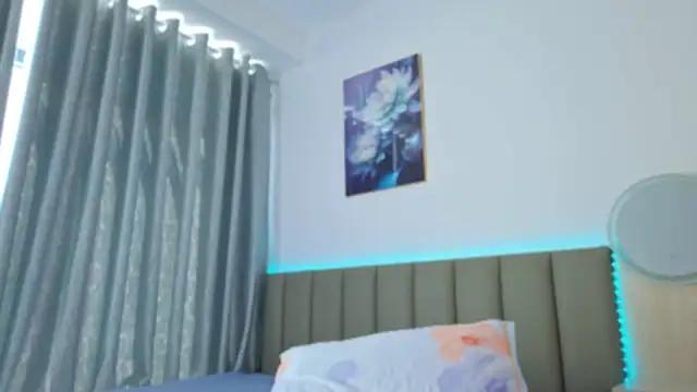 Watch sweety_vikky Live On Cam
