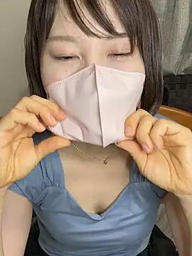 Watch xxmioxx Live On Cam